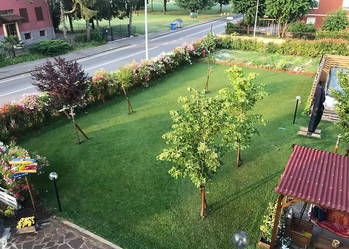 La Casa Del Barbiere 3* 摩德纳