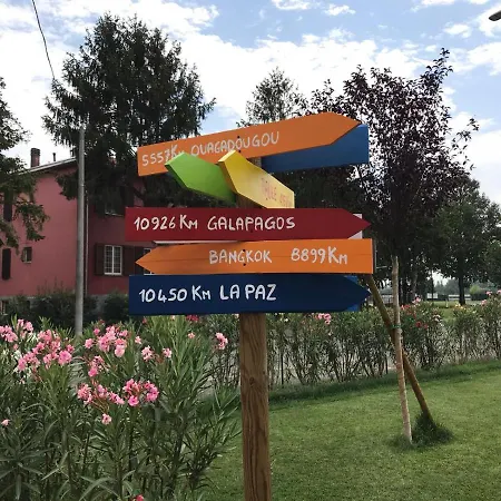 לינה וארוחת בוקר La Casa Del Barbiere מודנה